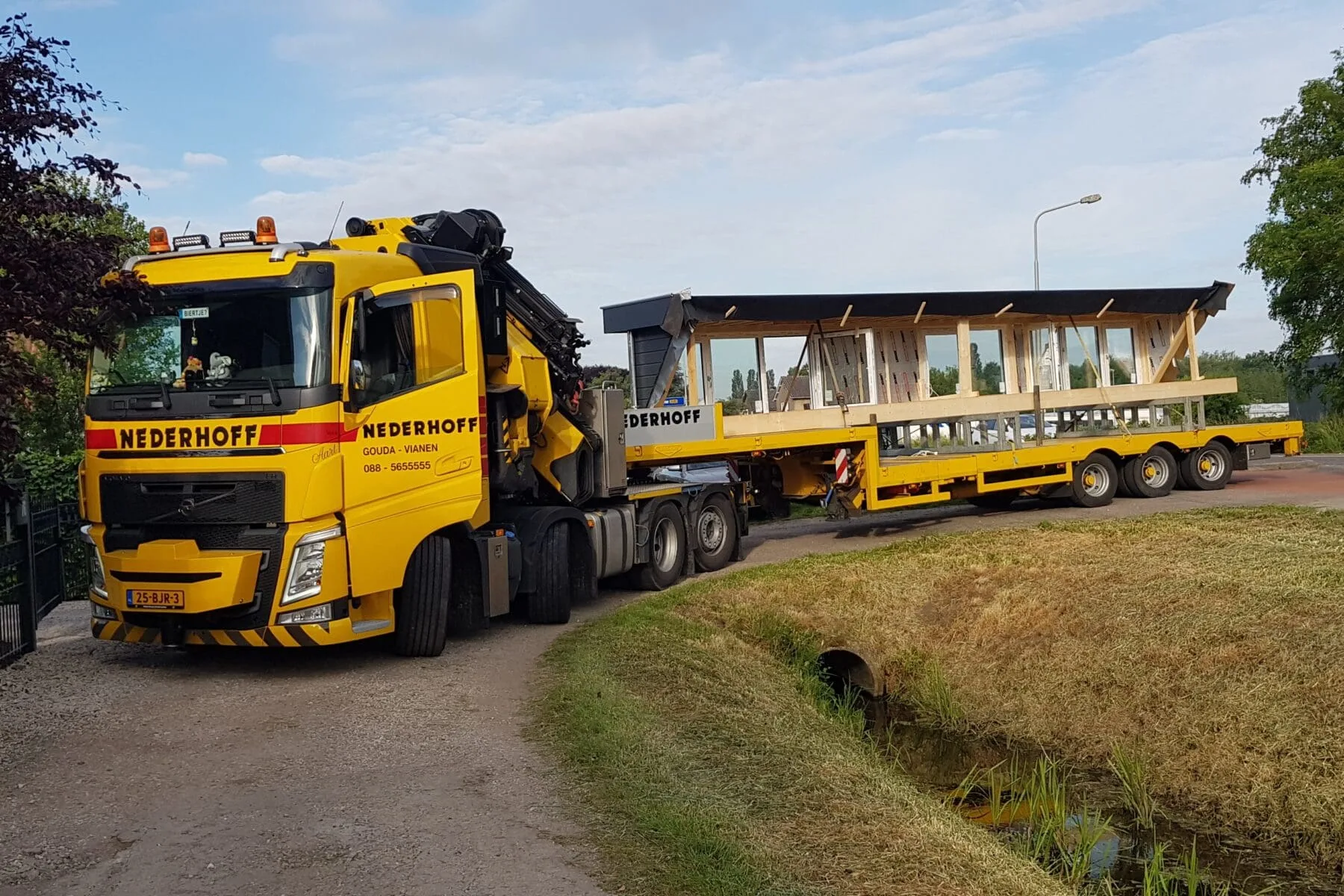 Autolaadkranen Nederhoff autolaadkranen - Nederhoff autolaadkraan met semidieplader
